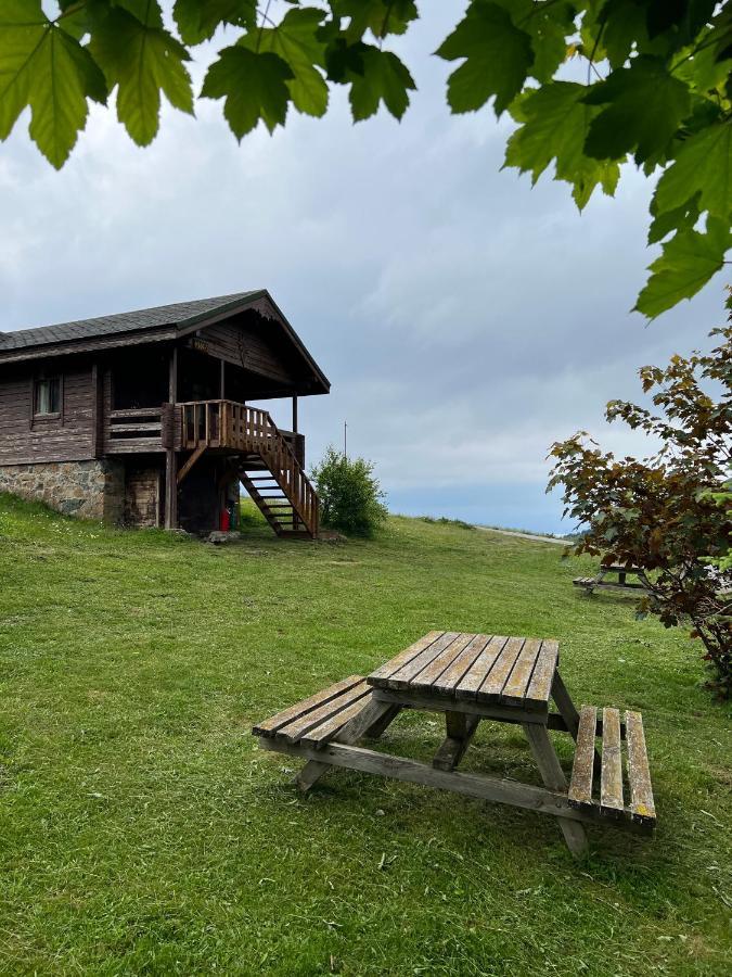 Kuembet Dag Evi Villa Eksteriør bilde